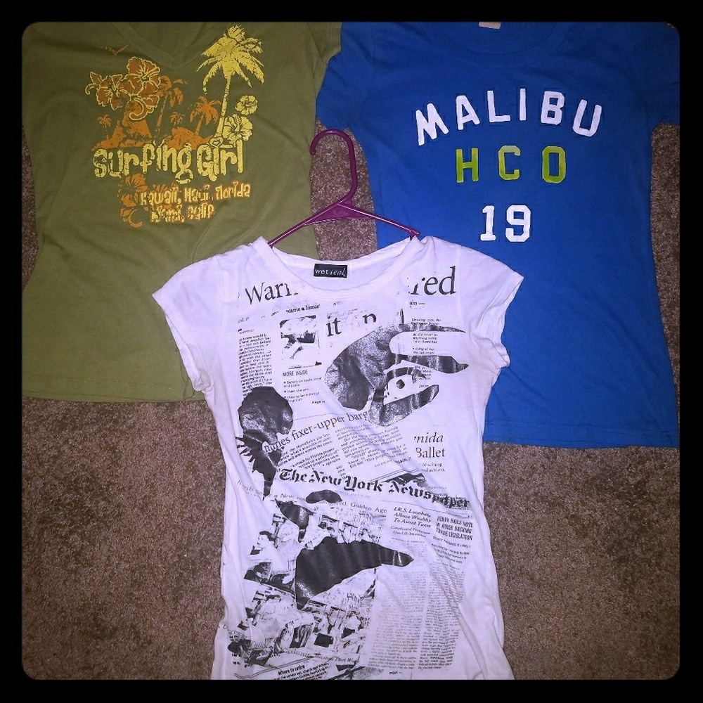 3 shirt lot size small